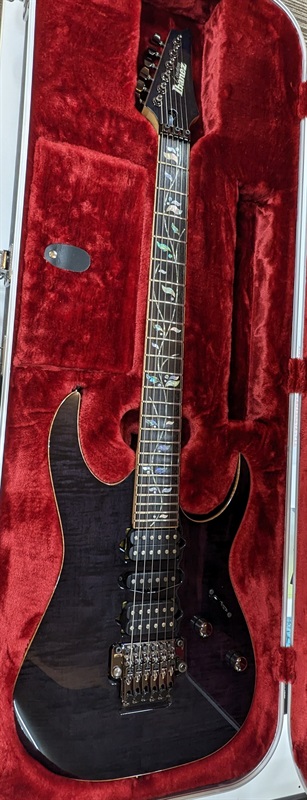 Ibanez j.custom RG8570Z (Black Onyx)の画像